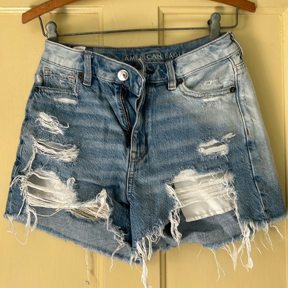 American Eagle Distressed Mom Highrise Jean Shorts